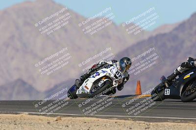 media/Oct-30-2022-CVMA (Sun) [[fb421c3cec]]/Race 10 Supersport Middleweight Shootout/